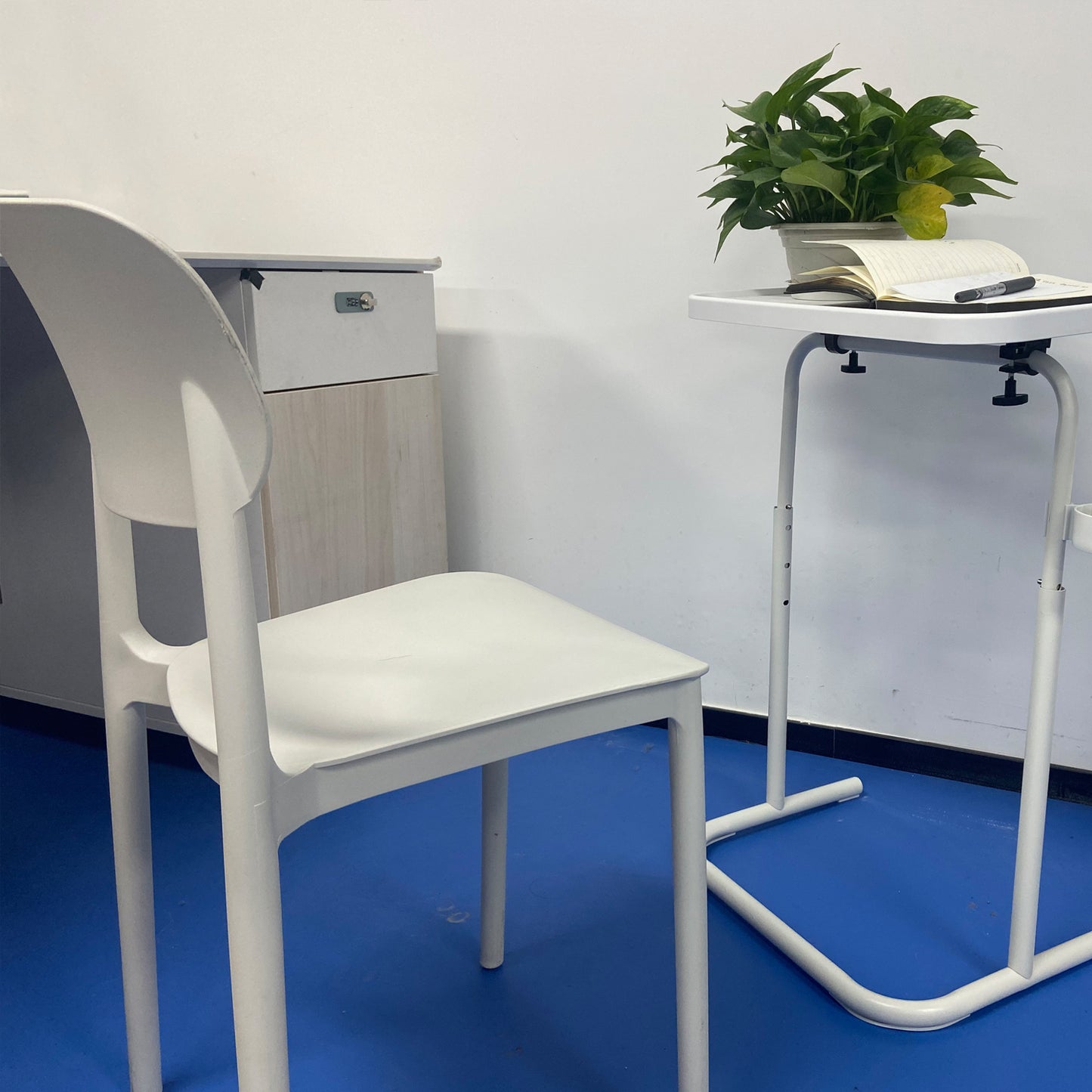 AIWOEN Plastic Chair for Small Spaces, White